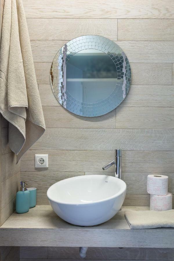 Designer'S Apartment Peraia  Bagian luar foto